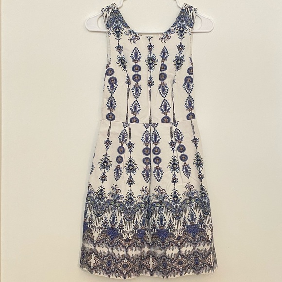 Forever New White & Indigo Print Dress - Picture 3 of 4